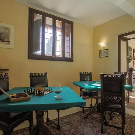 De Fiori 14 Sleeps By Tuscanhouses Apartamento